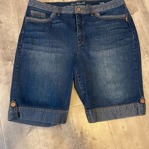 Gloria Vanderbilt Classic Blue Denim Shorts